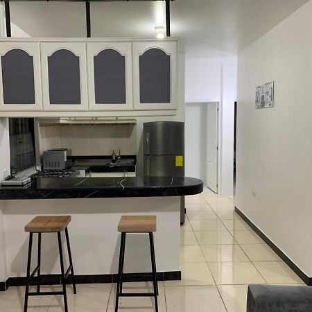 Comfortable 3-Bedroom Apartment, Close To The American Consulate Guayaquil Luaran gambar