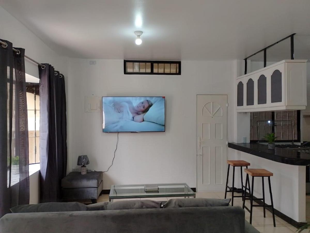 Comfortable 3-Bedroom Apartment, Close To The American Consulate Guayaquil Luaran gambar